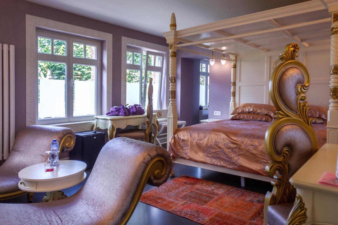 B&B Saint-Georges -Located In The City Centre Of Bruges- Exterior photo A suite at the Hotel de la Ville