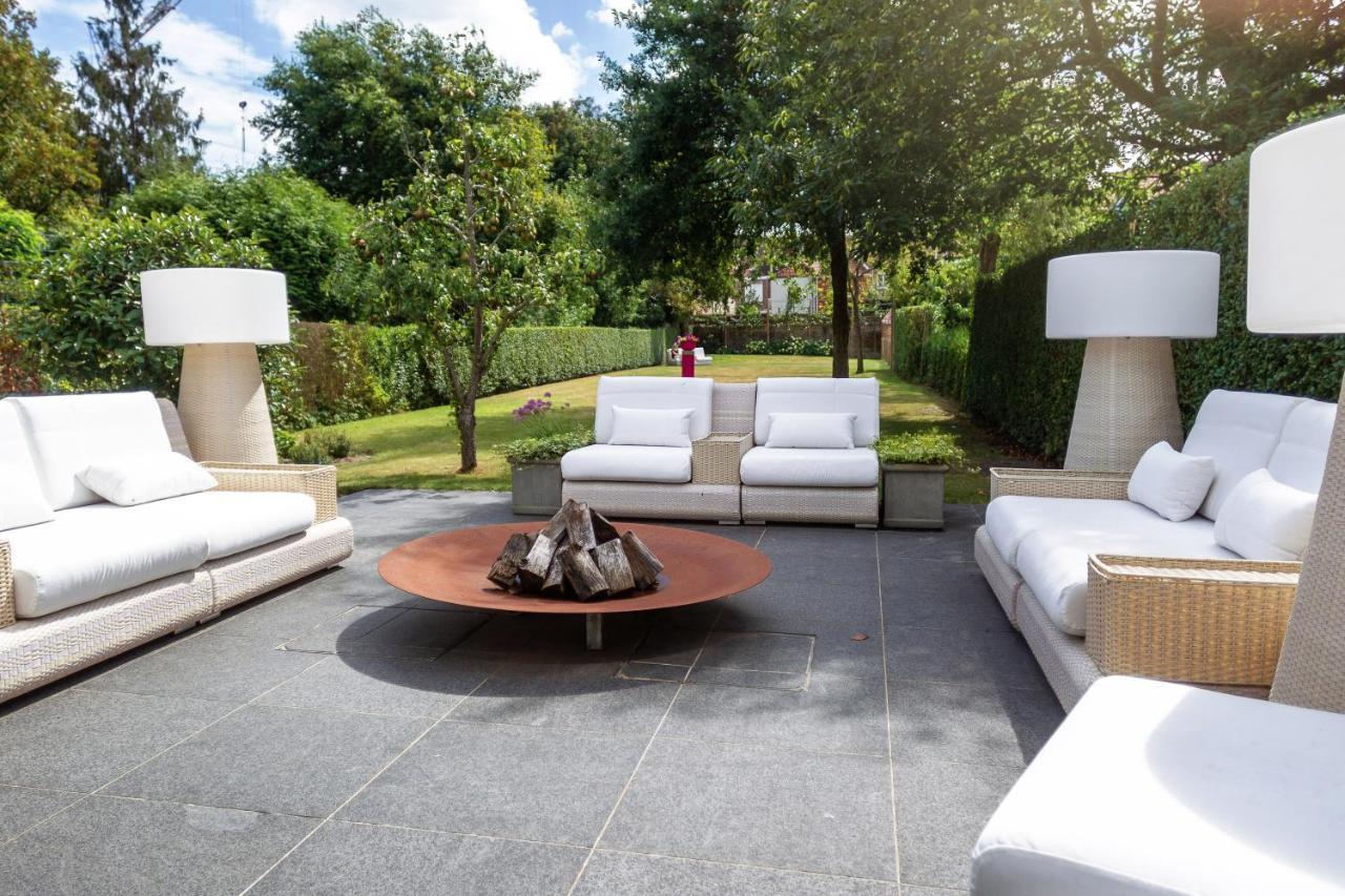 B&B Saint-Georges -Located In The City Centre Of Bruges- Exterior photo A contemporary garden